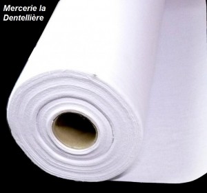 Tissu d'entoilage thermocollant - Poids léger 106 cm de large - 1 mètre -  Blanc Utilisé pour la couture, la confection de vêtements, les cols, la  broderie, le quilting DIY